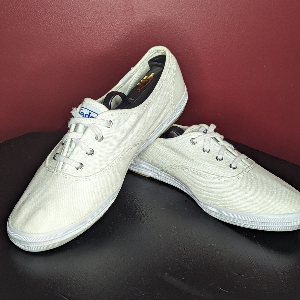 Keds classic Champion Women's White Canvas Sneakers Size 8 WF34000M